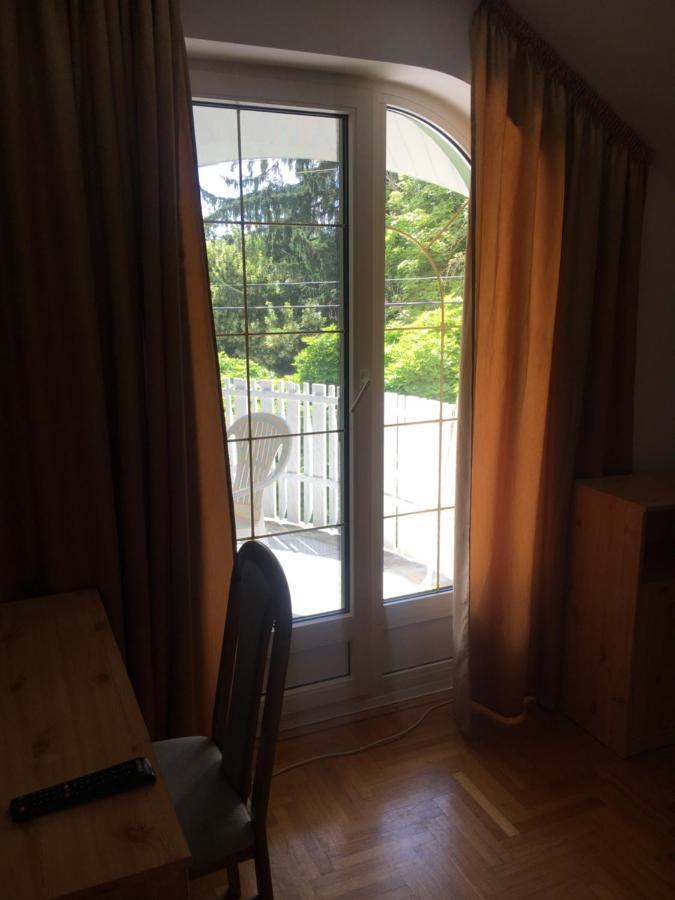 Отель Center Apartmanhaz Хайдусобосло Экстерьер фото