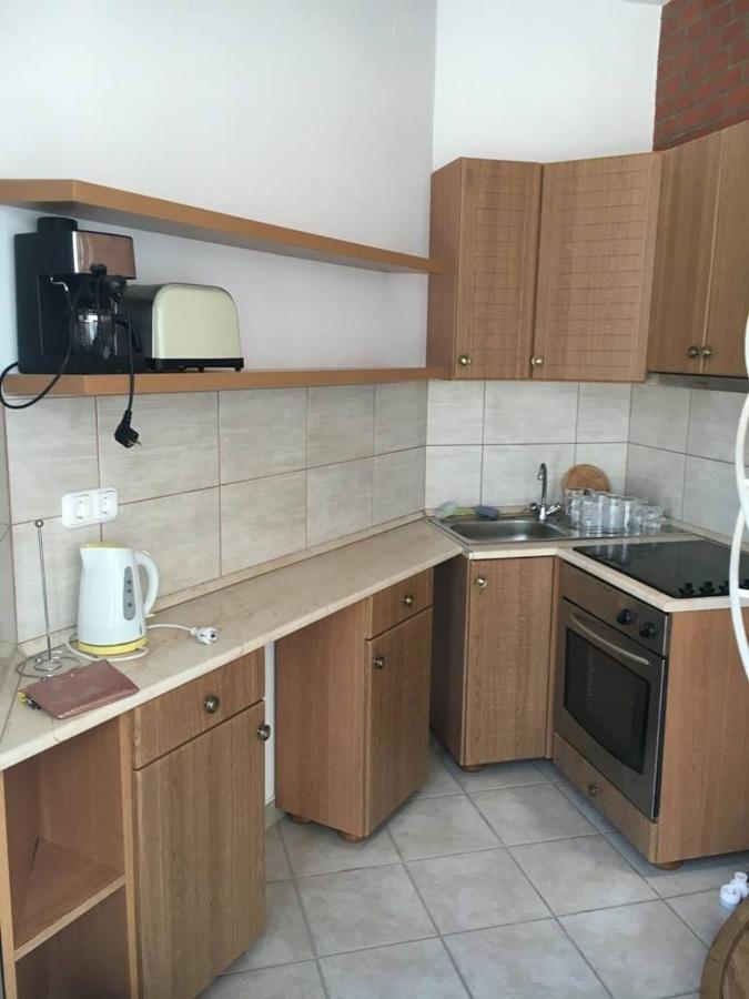 Отель Center Apartmanhaz Хайдусобосло Экстерьер фото