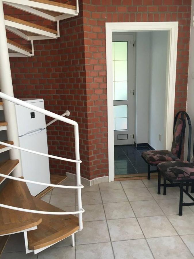 Отель Center Apartmanhaz Хайдусобосло Экстерьер фото